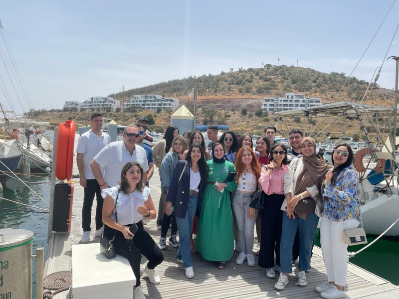 Visita de alumnos a entidades y empresas de Nador