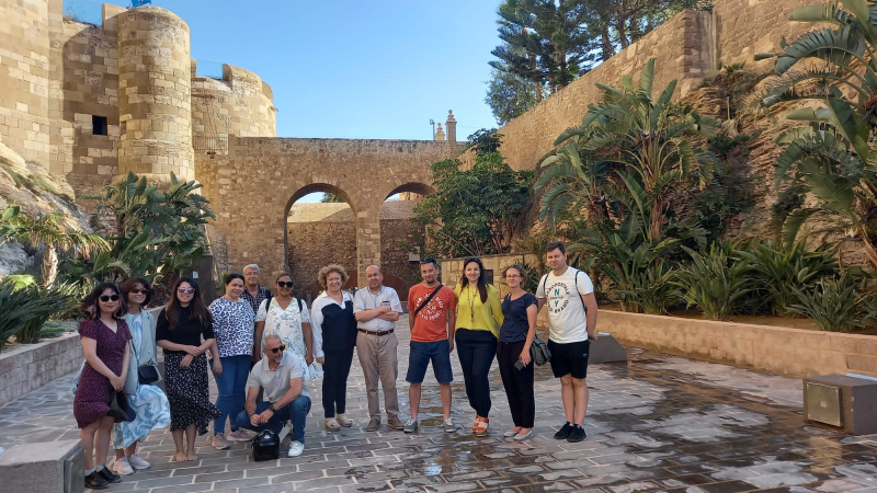 Visita a la Ensenada de los Galápagos Foto de los participantes en el Staff Training Week durante una visita por la Ensenada de los Galápagos de Melilla
